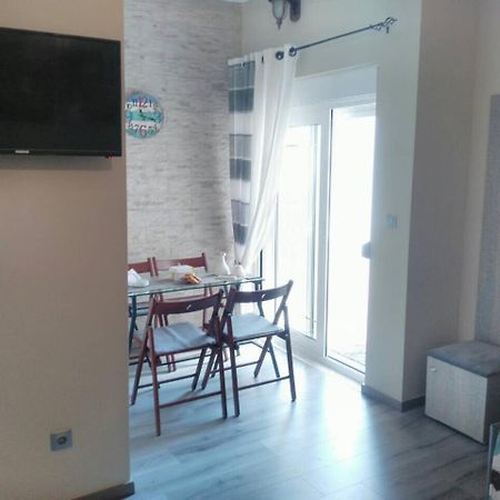Petro'S Apartment Korce Exterior photo
